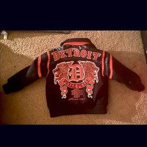 Kids Jordans size 13